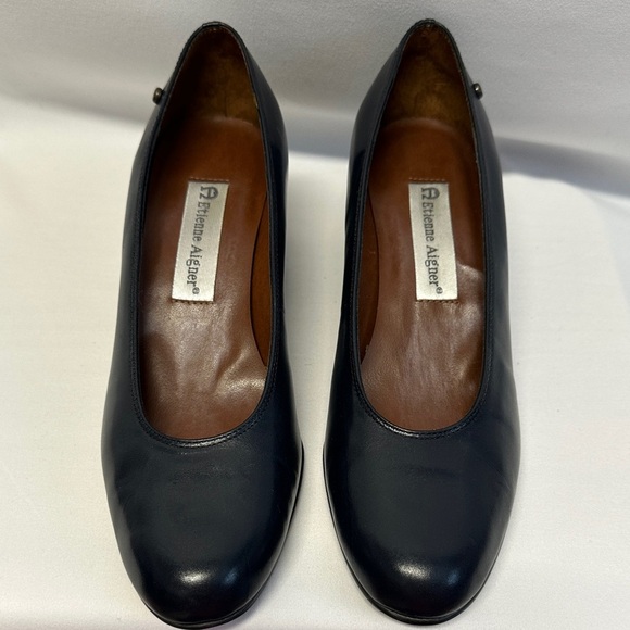 Etienne Aigner Paloma Classic Navy Leather Heels NWOT - Picture 1 of 6